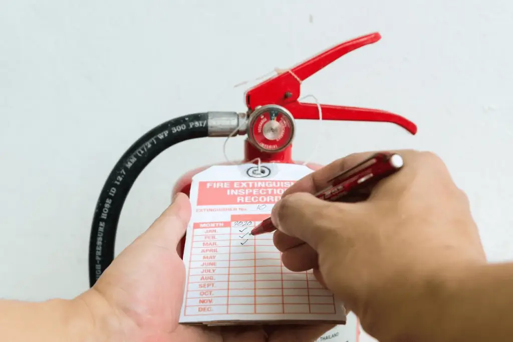 NFPA 96 Guide: Commercial Kitchen Safety & Compliance