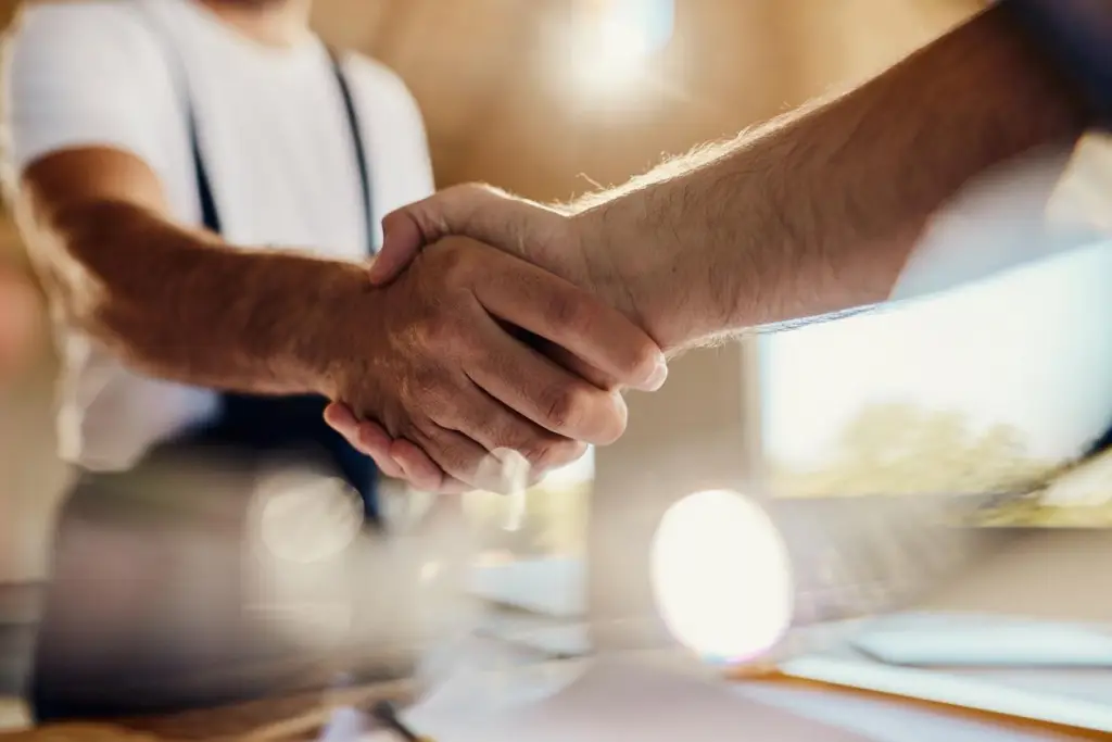 Building Strong Client Relationships: The Role of After-Sales Support